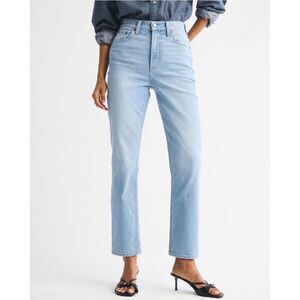 NWT Abercrombie & Fitch Ultra High Rise Ankle Straight Jeans 28/6 Light Wash 90s